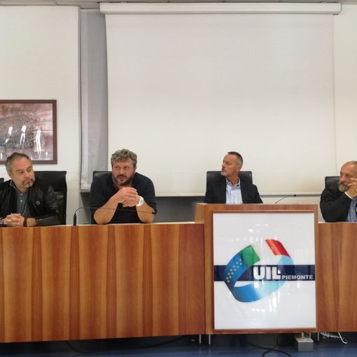 Ex Embraco, l'ira dei sindacati su Roma: &quot;Ma cosa hanno visto Calenda e Invitalia? Ora il governo trovi un Piano B&quot;