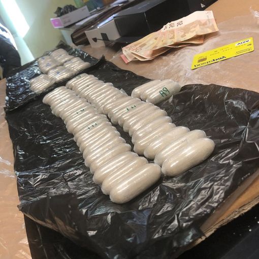 Bloccate dopo il Frejus con quasi 2 chili di eroina nello stomaco o tra i bagagli: arresate due persone