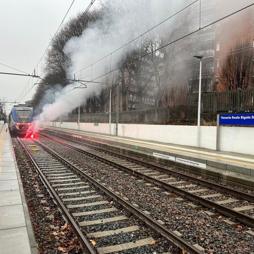 Incendio su un treno regionale della Torino-Ciriè, ma si tratta di una esercitazione della Protezione civile