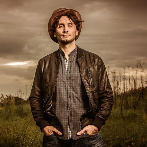 Fabrizio Moro il 23 luglio in concerto all'Area Flowers Festival di Collegno