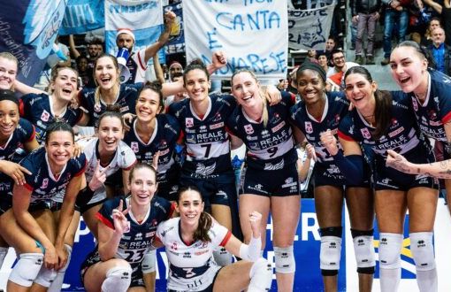 La Reale Mutua Fenera Chieri ’76 vince 3-1 il derby con Cuneo