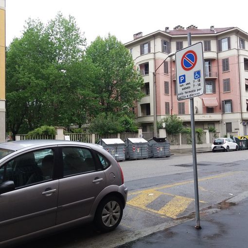 Via Montevideo, dalla fermata in disuso per disabili a nuovi posti auto per tutti