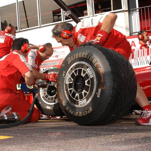 Passione rossa al Motor Village: le foto della Scuderia Ferrari firmate Gianfranco Avallone