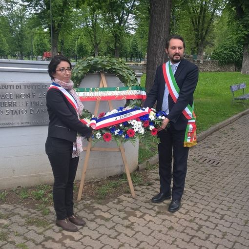 Grugliasco, il sindaco Montà: “E’ la festa della pace, figlia della Resistenza che portò a scrivere la Costituzione repubblicana” [VIDEO e FOTO]