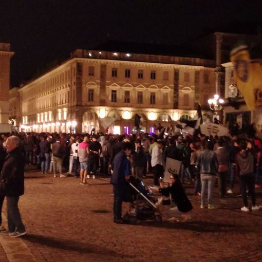 Piazza San Carlo, &quot;Miravano a creare scompiglio tra la gente&quot;: così il gup inchioda la banda dello spray