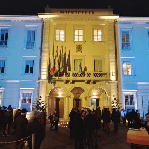 mnifestazione nichelino per l'ucraina