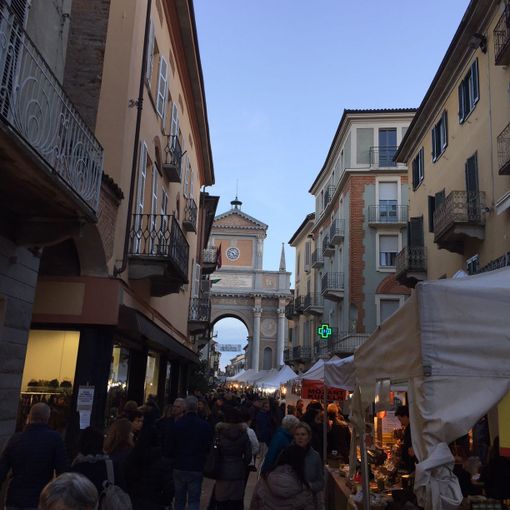Un San Martino goloso per la 39^ Fiera di Chieri: a caccia di sapori regionali tra gli stand
