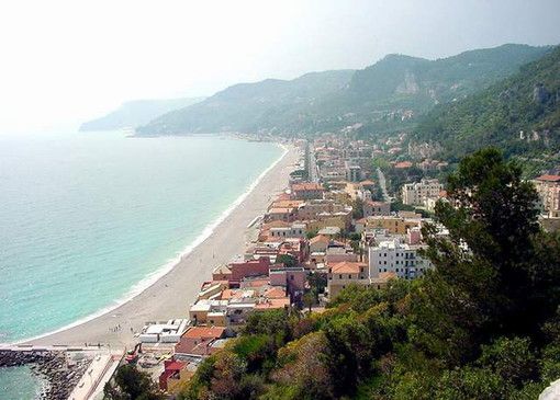 La casa per le vacanze al mare si rivela una truffa, l'amara scoperta di una famiglia torinese
