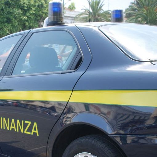 Dalla Francia a Torino in pullman con 68 ovuli di droga: arrestato