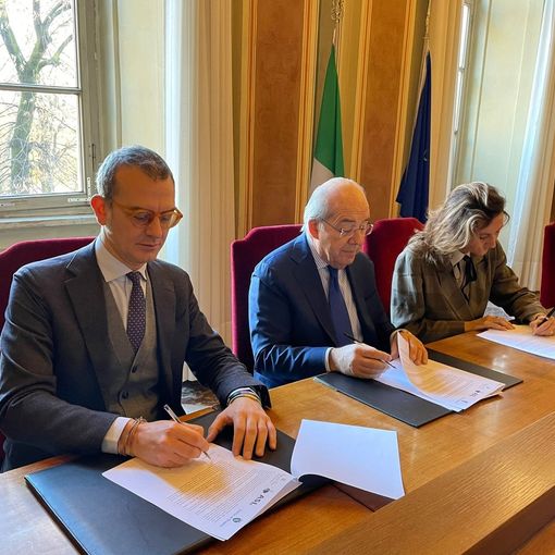 firma accordo