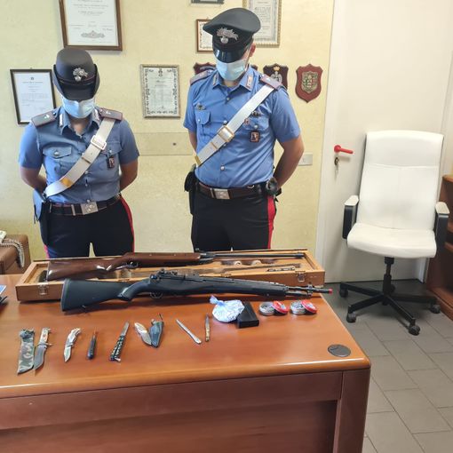 Spara al vicino con un fucile ad aria compressa: arrestato un 46enne a Nichelino