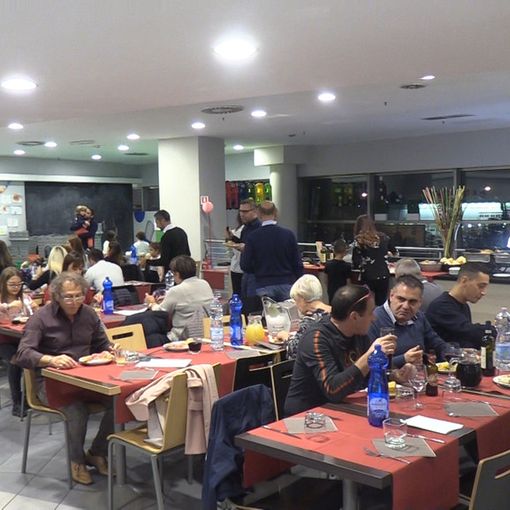 Flunch Collegno: la sosta perfetta per i lavoratori, le feste su misura per tutti