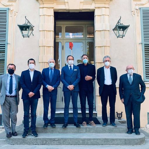 Cerimonia a Santena con autorità