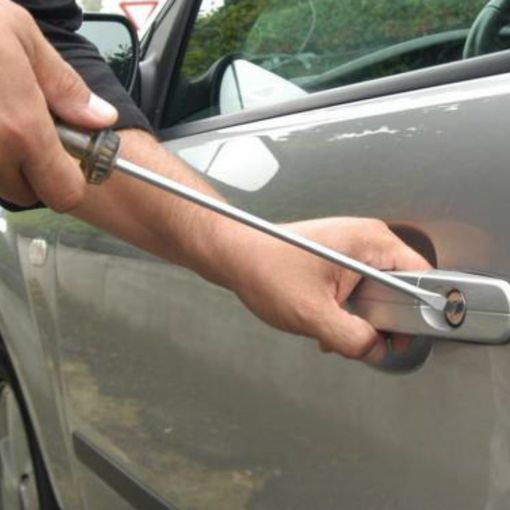 Torino, la Polizia arresta un “topo d’auto” a Barriera di Milano