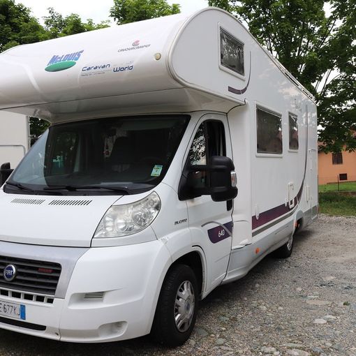 Vendesi Camper MCLOUIS TANDY 640