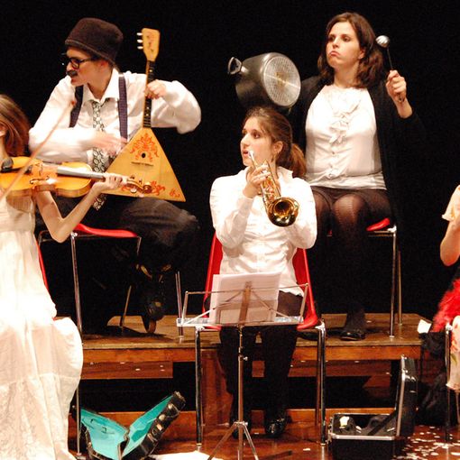 Teatranza: domani si fa festa per i 30 anni dell'associazione