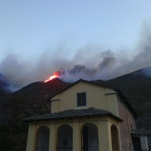 Della Valle e Scibona del M5S:&quot;Governo e Regione inermi di fronte agli incendi in Piemonte&quot;