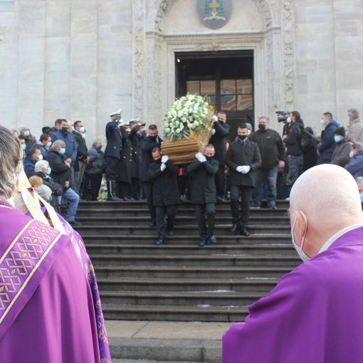 funerali in duomo