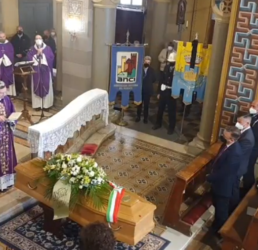 l'ultimo saluto a De Ruggiero