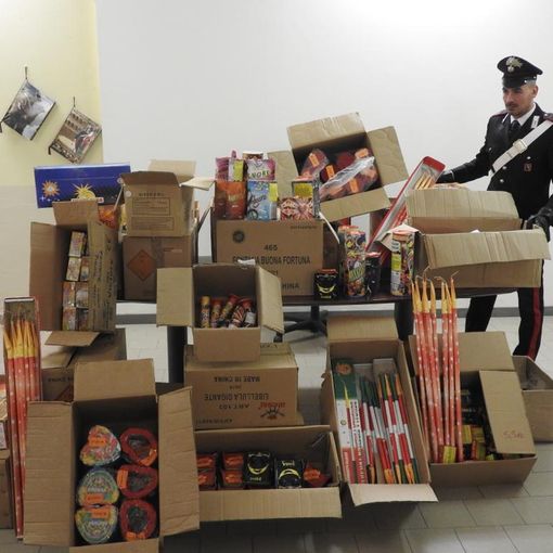 Moncalieri, 184 chili di botti illegali nascosti nella cantina di un condominio
