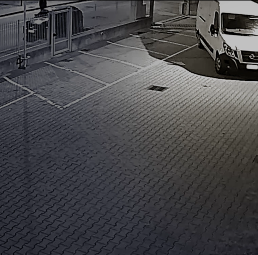 Rubavano veicoli con cui sfondavano i cancelli delle aziende che poi depredavano: 20 arresti [VIDEO]