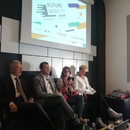 A Torino si parla della mobilità del futuro: dopo l' elettrico, la Città punta sull'idrogeno