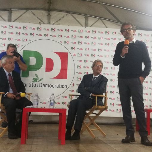 Festa Unità Torino, appello di Gentiloni a Chiamparino: &quot;Ricandidati per le elezioni regionali&quot; (FOTO)