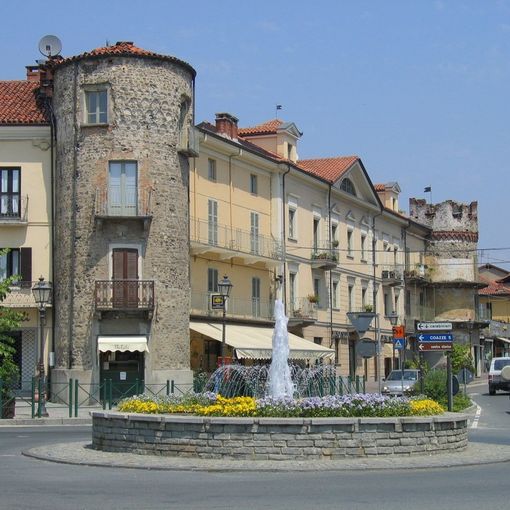 Il centro storico di Giaveno si veste d'arte con gli affreschi dei i Promessi Sposi di Gonin