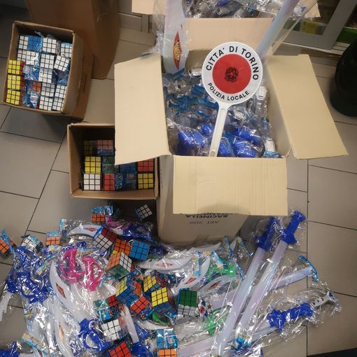 Blitz degli agenti in uno store di corso XI Febbraio