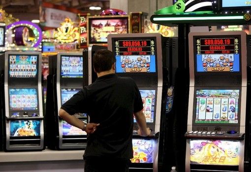 Gioco legale, nuove audizioni in Commissione: sale la preoccupazione per le dipendenze e l'azzardopatia