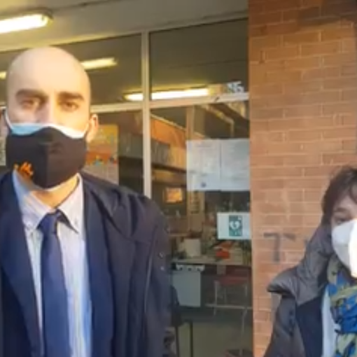 Il sindaco di Venaria, Fabio Giulivi e la dirigente scolastica Anna Civarelli