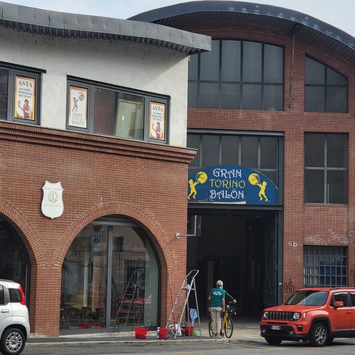 A Torino con il pallone non solo si gioca, ma si fanno acquisti: il Balon e il Gran Balon
