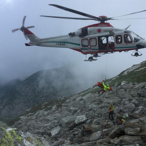 Cade sul sentiero del ritorno dopo una gita in quota: trauma cranico per un 68enne di Grugliasco [FOTO e VIDEO]
