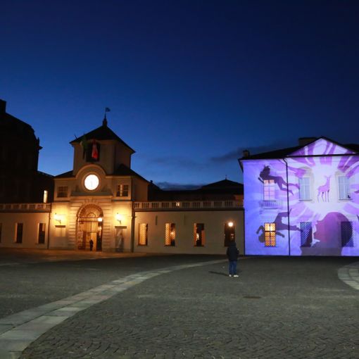 Reggia di Venaria illuminata con motivi natalizi
