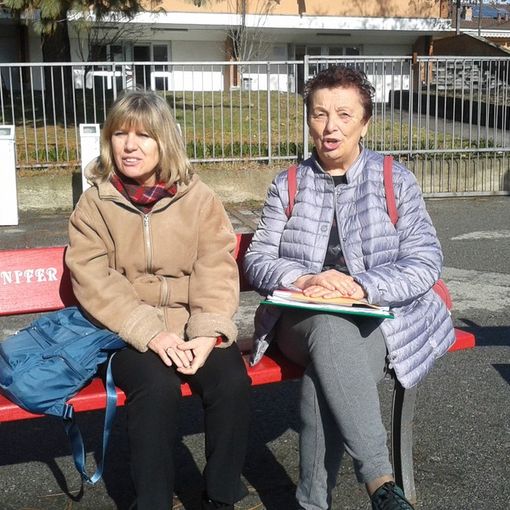 L'assessore alle Politiche Sociali, Annalisa De Col, con la responsabile del centro antiviolenze di Chivasso, Lina Borghesio