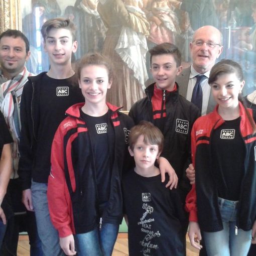 I ragazzi di &quot;Ballando con le Stelle&quot; ricevuti dal sindaco di Chivasso