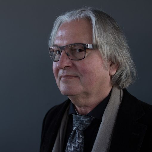 In foto, Bruce Sterling