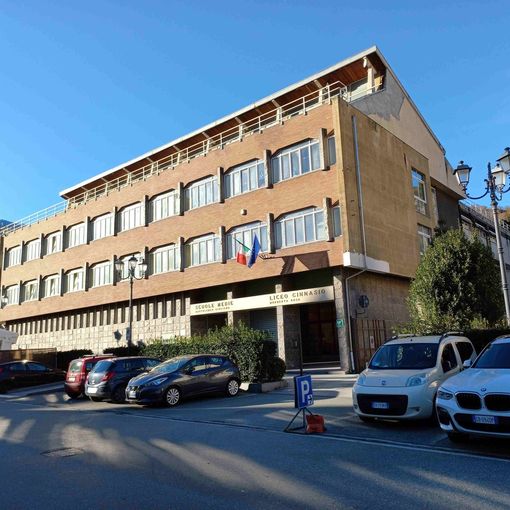Liceo Norberto Rosa e I.I.S. Enzo Ferrari, la Valle di Susa dice no all’accorpamento