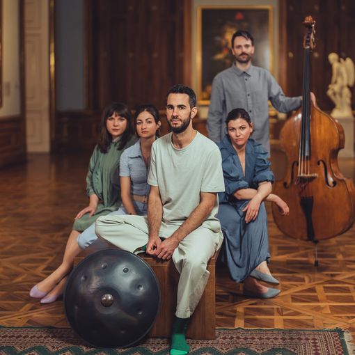 Il percussionista di Bjork Manu Delago in arrivo al Magazzino sul Po
