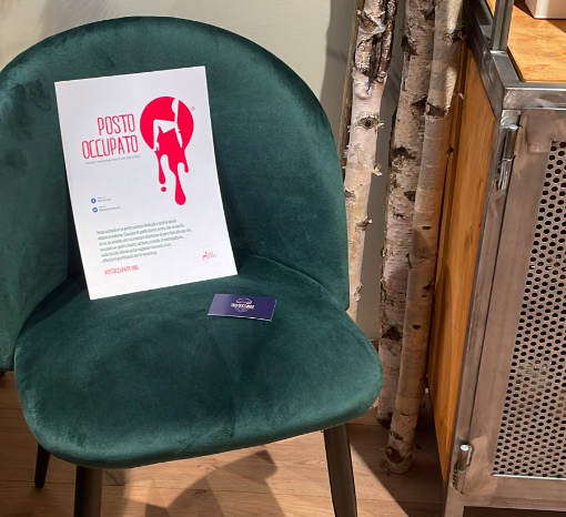 Un &quot;Posto Occupato&quot; per le donne vittime di violenza nei negozi di via Madama Cristina