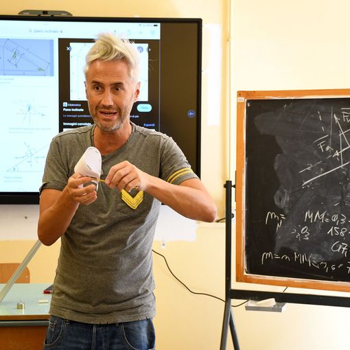 Vincenzo Schettini il professore star dei social al Politecnico per &quot;La fisica che ci piace&quot;