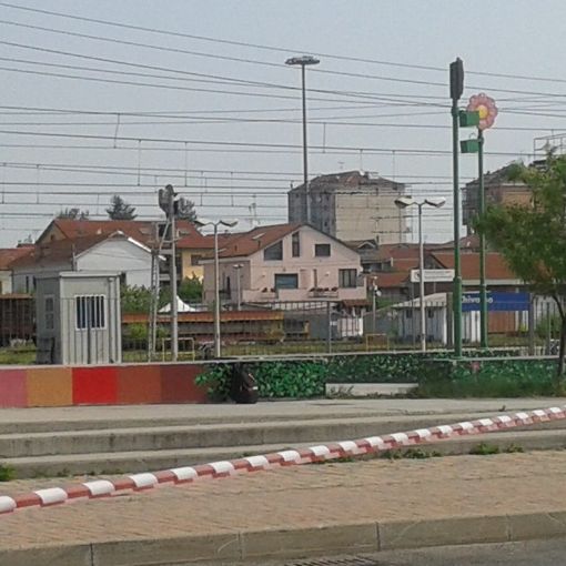 Pont Canavese, si presenta in municipio con una bomba ritrovata in un parco