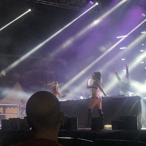 Bob Sinclar infiamma il palco del Foro Boario: in 4 mila a ballare in piazza
