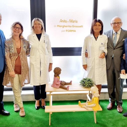 Due sculture di Margherita Grasselli nell’atrio dell’Ospedale Infantile Regina Margherita