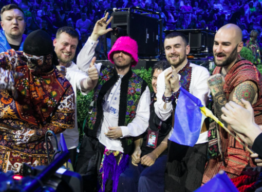 La delegazione Ucraina esulta per la vittoria, foto dal sito ufficiale di Eurovision