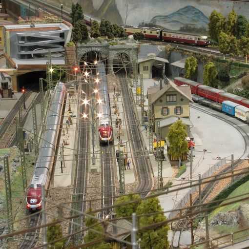 Trenini e ferrovie in miniatura: il plastico del DopoLavoro Ferroviario apre di nuovo al pubblico