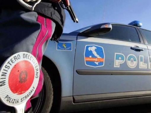 Multato perché viaggiava a oltre 200 all'ora sulla Torino-Aosta con la sua Ferrari 488 GTB