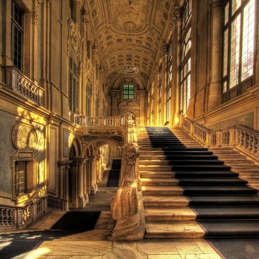 Una notte a Palazzo Madama con Club Silencio alla scoperta del Liberty