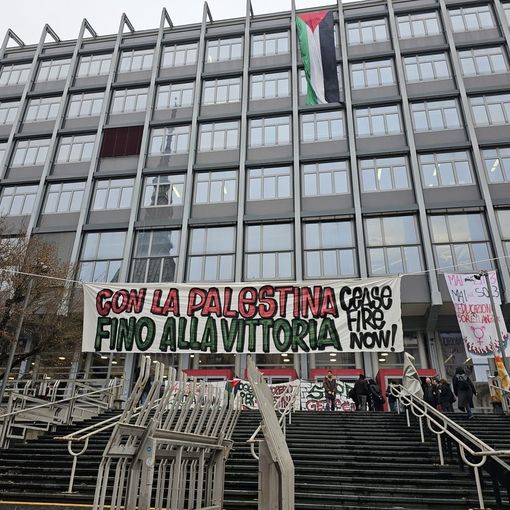 &quot;Con la Palestina fino alla vittoria&quot;. Studenti, docenti e sindacati in sciopero per Gaza