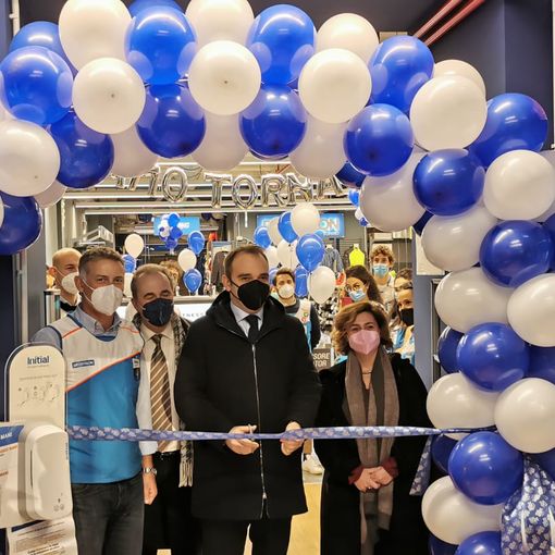 taglio del nastro decathlon